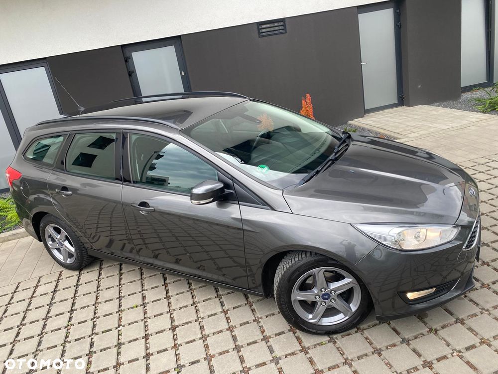 Ford Focus 1.0 EcoBoost Titanium - 12