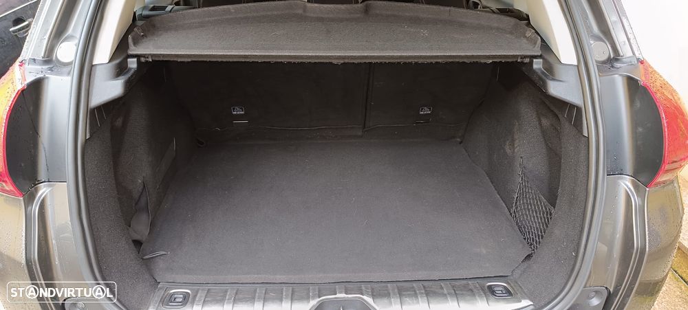 Peugeot 2008 1.6 BlueHDi Allure - 6