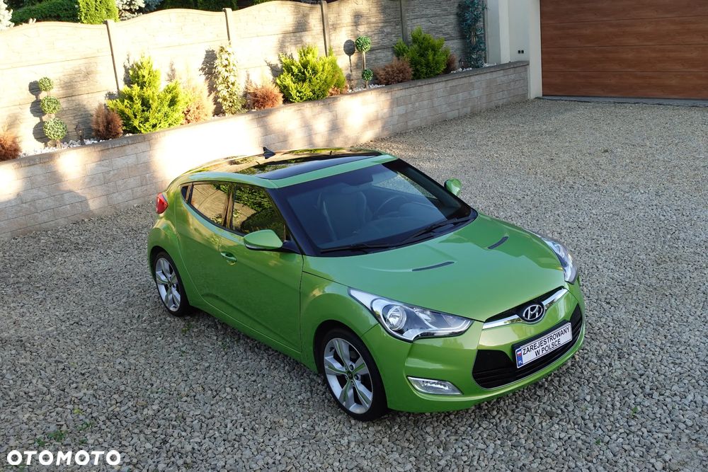 Hyundai Veloster - 3