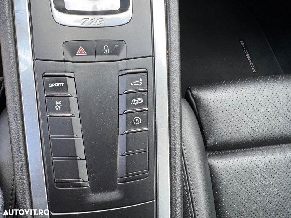 Porsche Cayman 718 PDK - 13