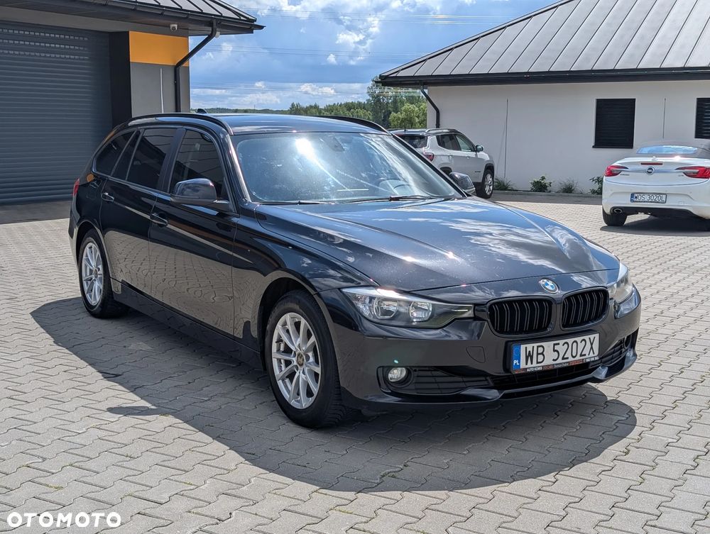 BMW Seria 3 318d Edition Luxury Line Purity - 18