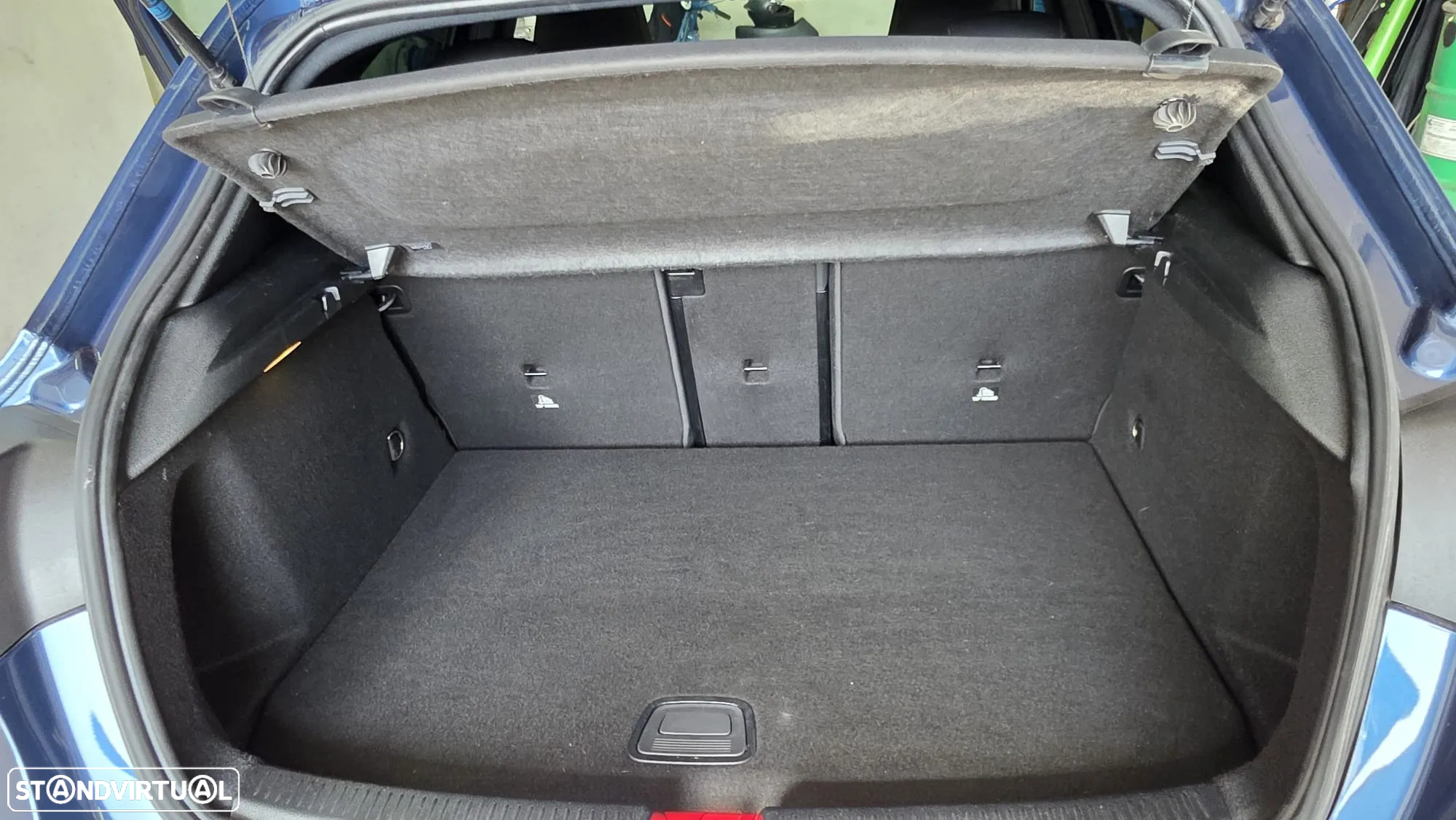 Mercedes-Benz A 250 e AMG Line - 24