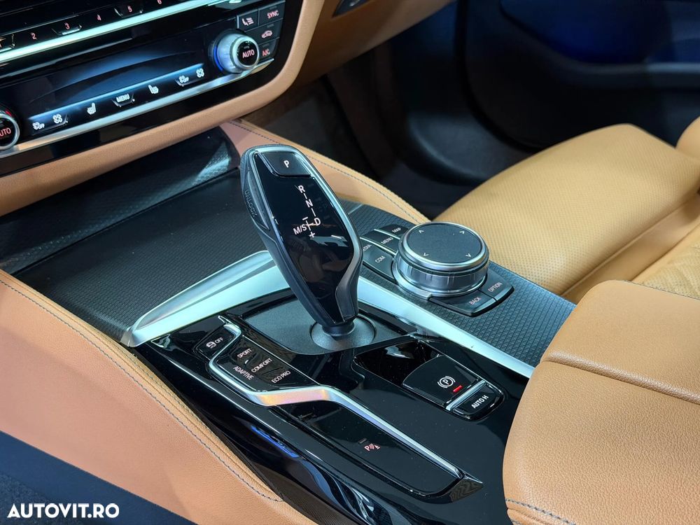 BMW Seria 5 530i Aut. - 10