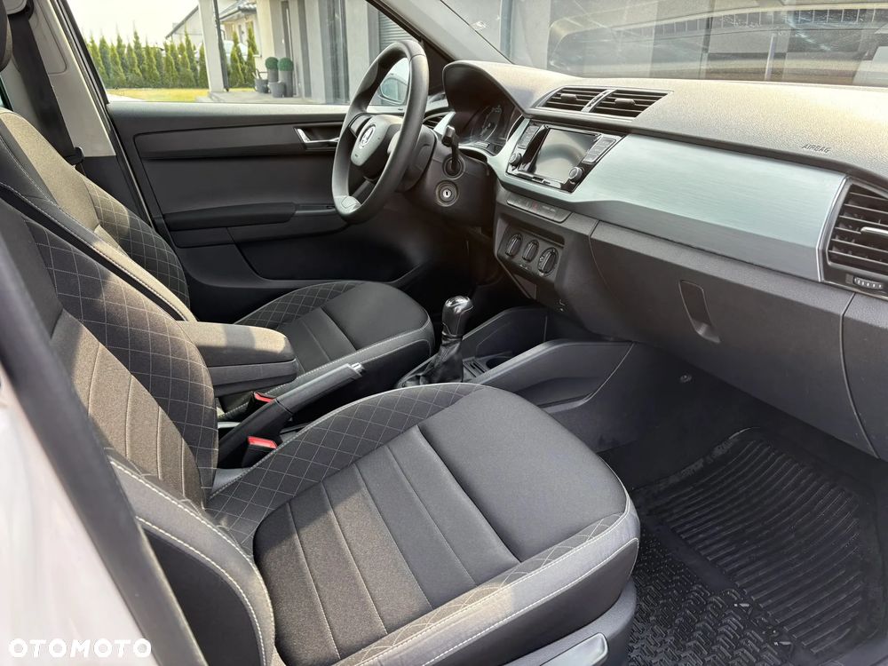 Skoda Fabia 1.0 TSI Ambition - 10