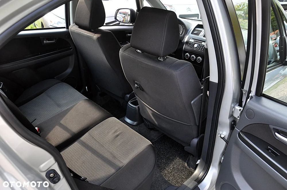 Suzuki SX4 1.6 GS/Premium - 27