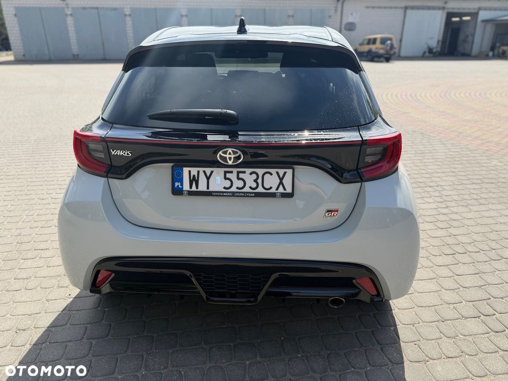 Toyota Yaris 1.5 VVT-i GR SPORT - 7