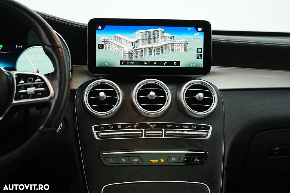 Mercedes-Benz GLC Coupe 300 4Matic 9G-TRONIC AMG Line Plus - 38