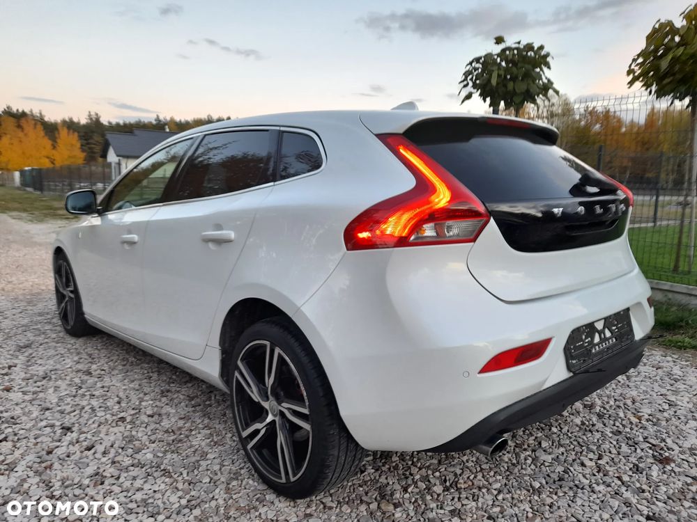 Volvo V40 D4 Ocean Race - 9