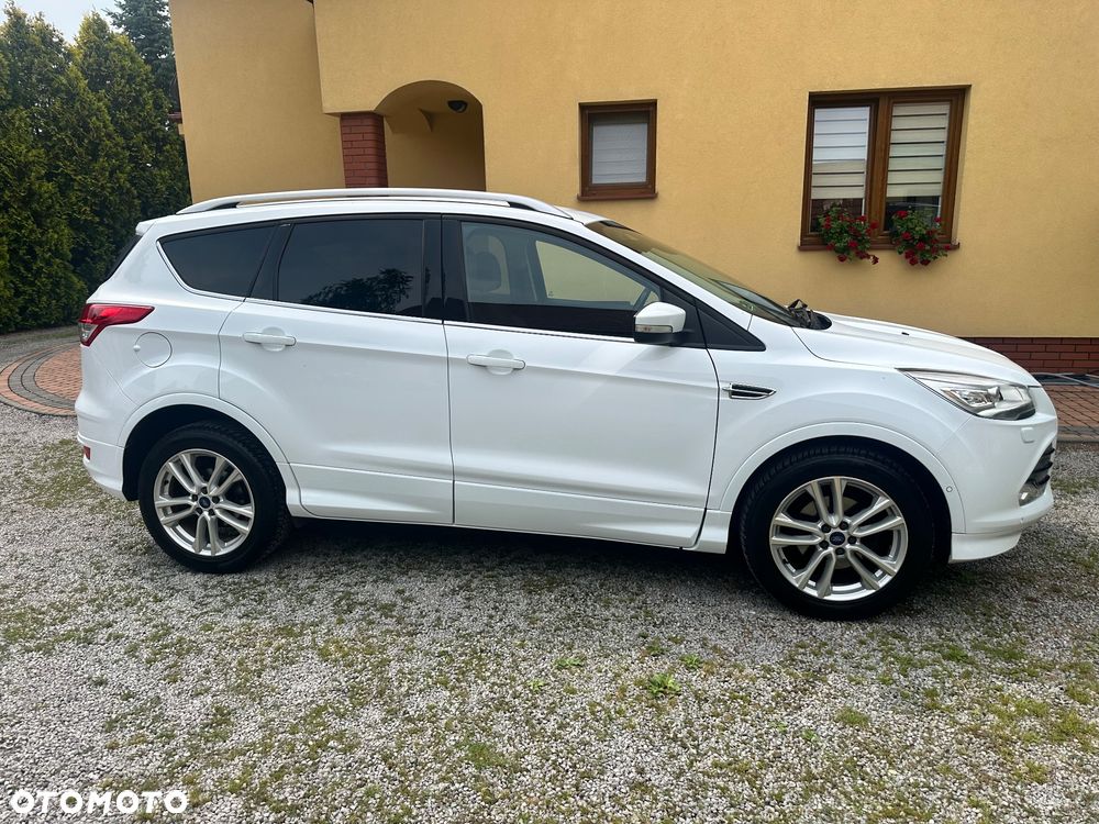 Ford Kuga 1.6 EcoBoost 2x4 Titanium - 12