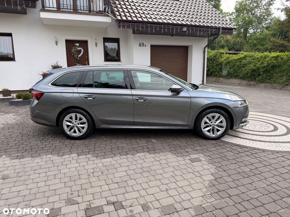 Skoda Octavia 2.0 TDI DSG Edition - 2