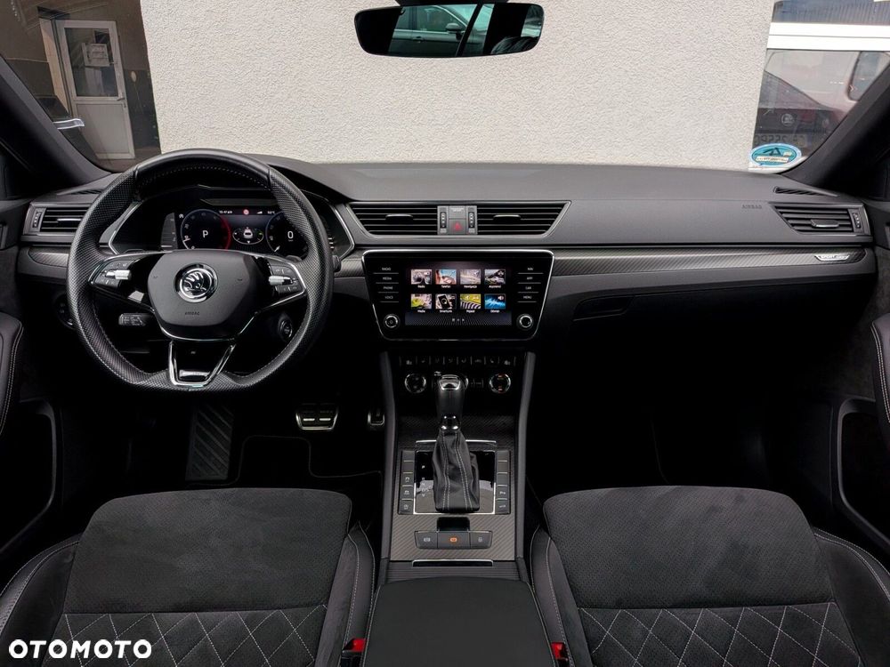 Skoda Superb 2.0 TDI SCR Sportline DSG - 17