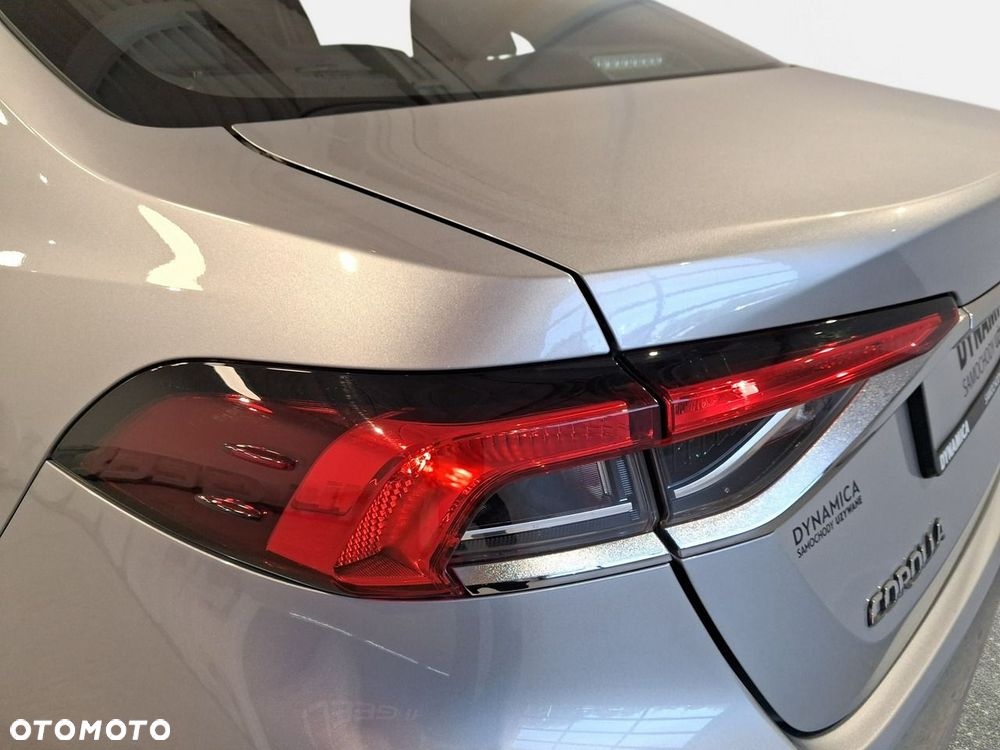 Toyota Corolla - 12