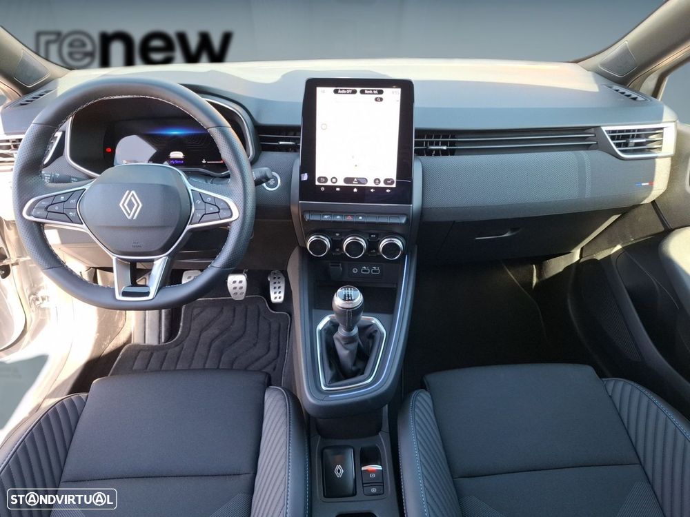 Renault Clio - 10