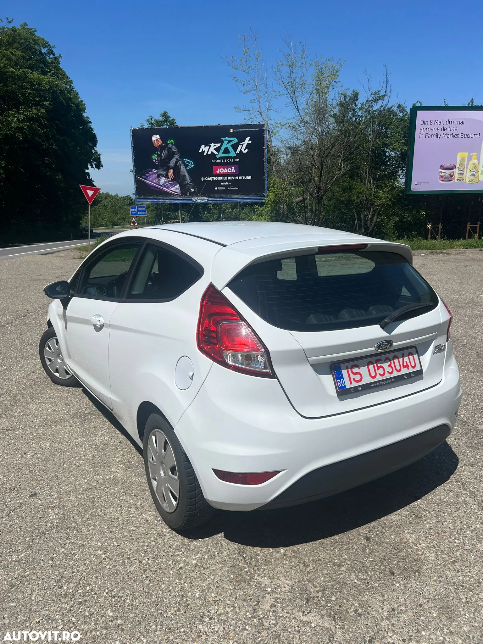 Ford Fiesta 1.6 TDCI SYNC Edition - 6