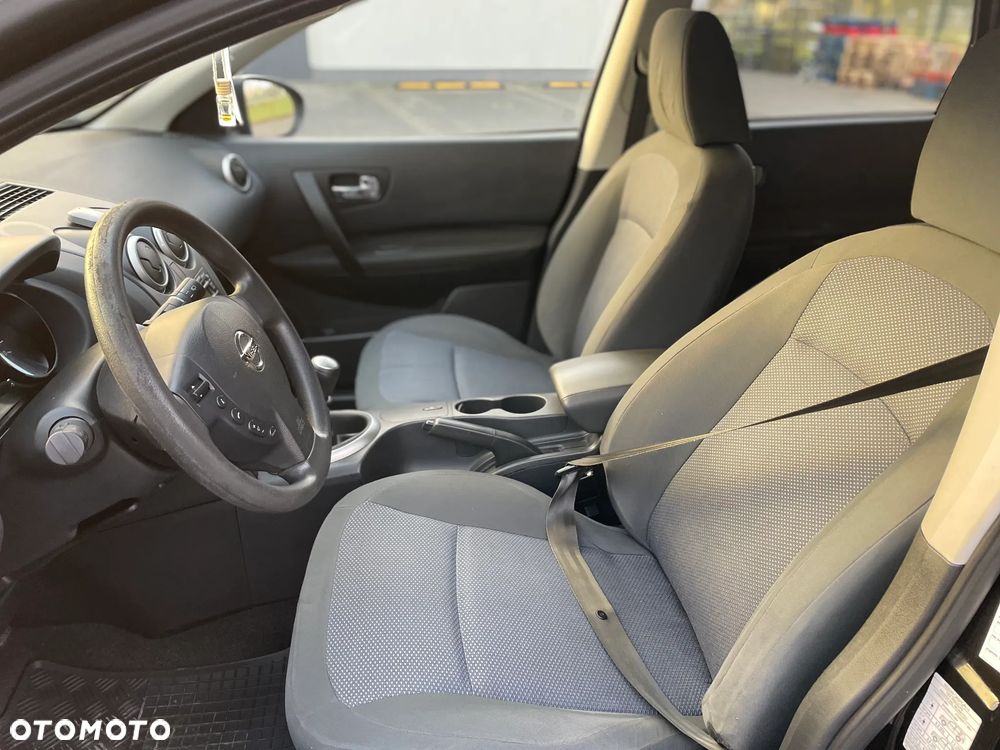 Nissan Qashqai+2 2.0 Visia - 11