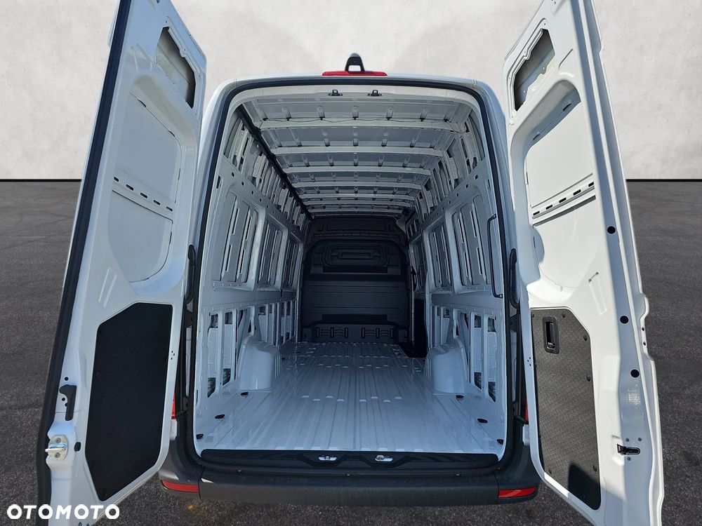 Mercedes-Benz SPRINTER 319 CDI Furgon PRO L4H2 - 16