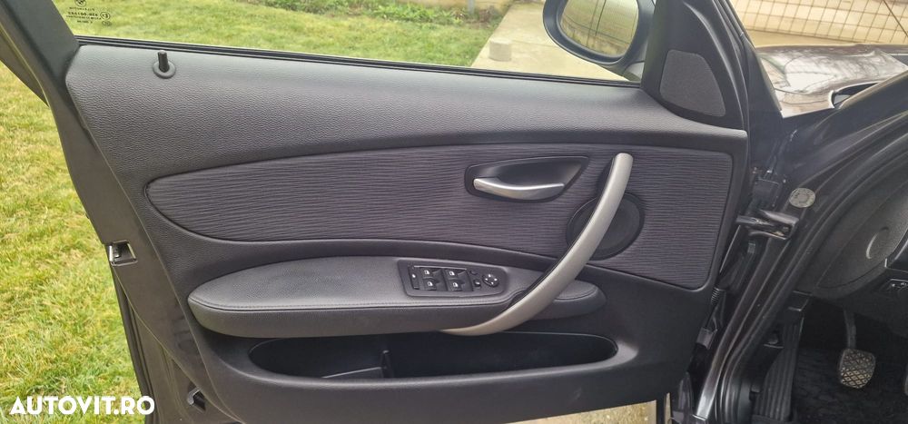 BMW Seria 1 118d - 30