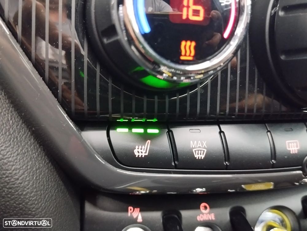 MINI Countryman Cooper SE ALL4 Auto - 39