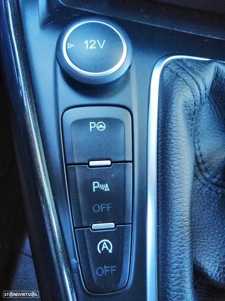 Ford Focus 1.0 SCTi Titanium - 36