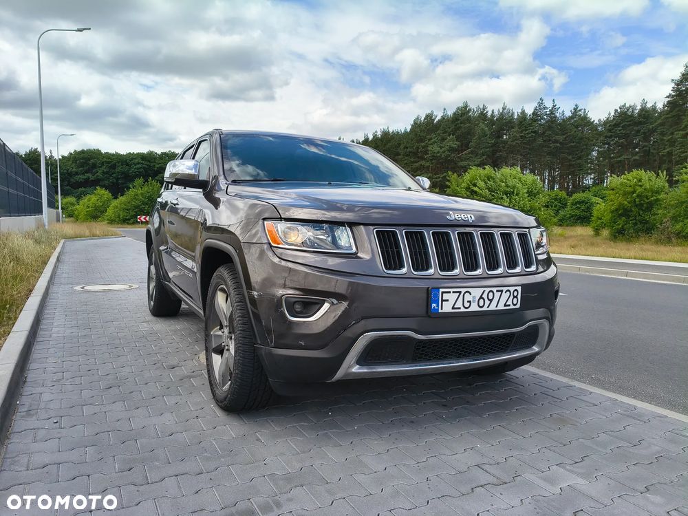 Jeep Grand Cherokee - 1