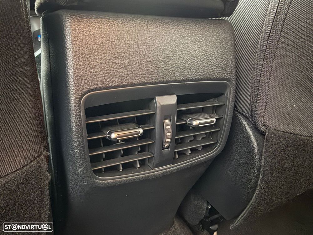 Toyota Corolla Touring Sports 1.8 Hybrid Comfort - 23