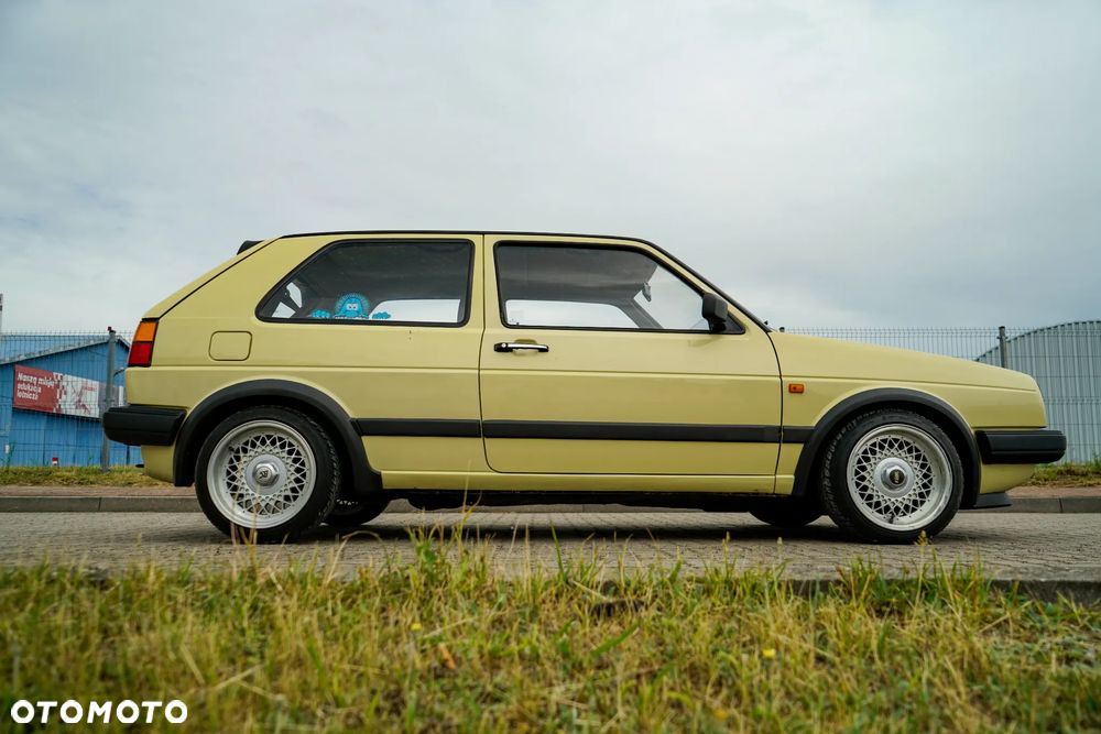 Volkswagen Golf - 13