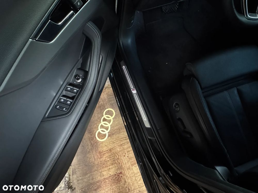 Audi A4 Limousine - 32