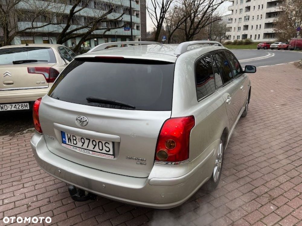 Toyota Avensis - 3