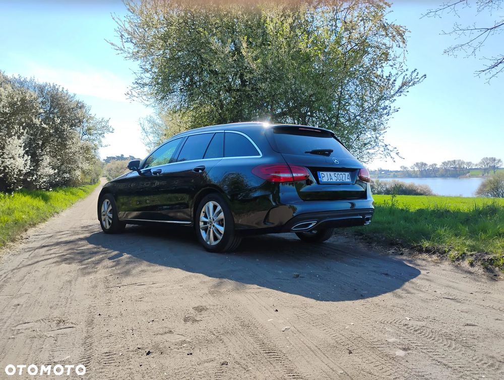 Mercedes-Benz Klasa C 220 d 4Matic 9G-TRONIC AMG Line - 24