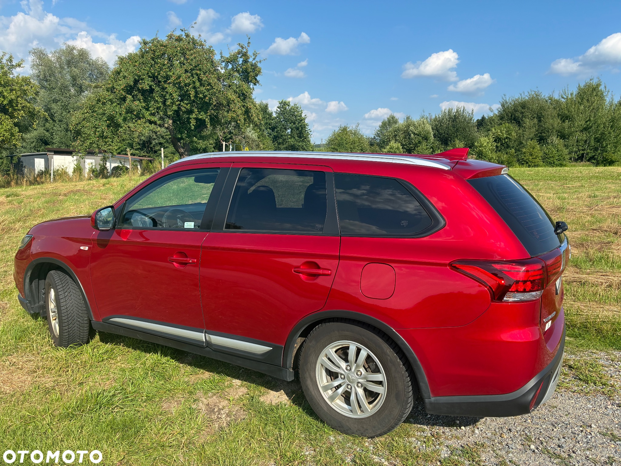 Mitsubishi Outlander 2.0 Invite + 2WD - 13