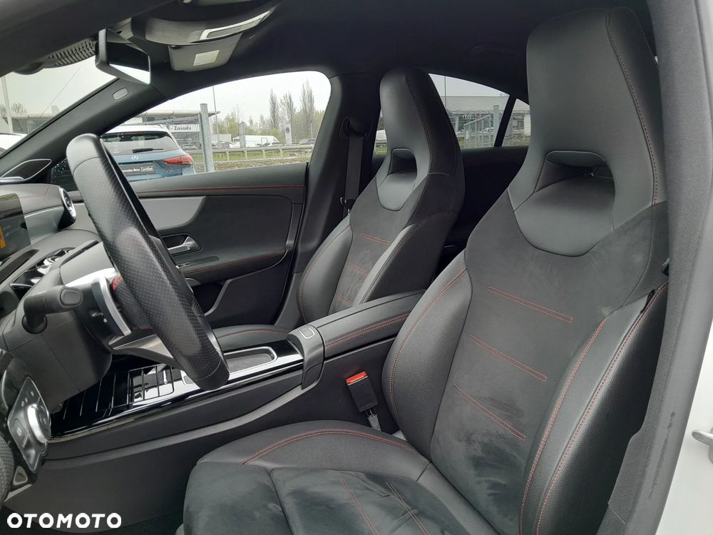 Mercedes-Benz CLA 200 AMG Line 7G-DCT - 9