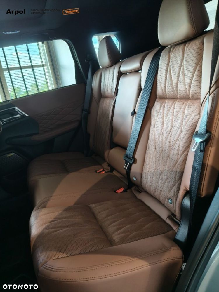 Mitsubishi Outlander Instyle Plus - 30