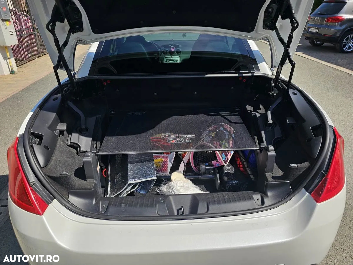 Peugeot 308 CC 1.6 E Premium - 25