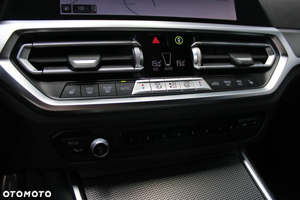 BMW Seria 3 320d xDrive M Sport sport - 21