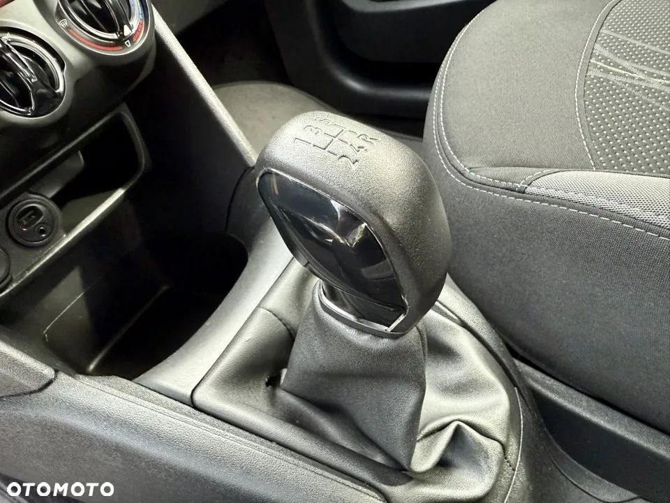 Peugeot 208 1.2 PureTech Allure - 26