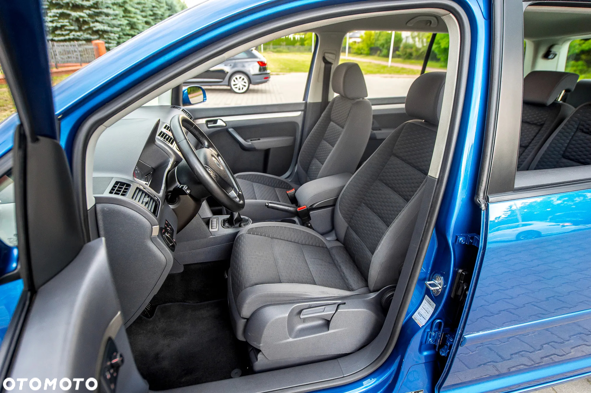 Volkswagen Touran 2.0 TDI DPF Highline - 20
