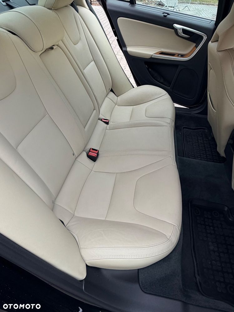 Volvo S60 T5 Geartronic - 10