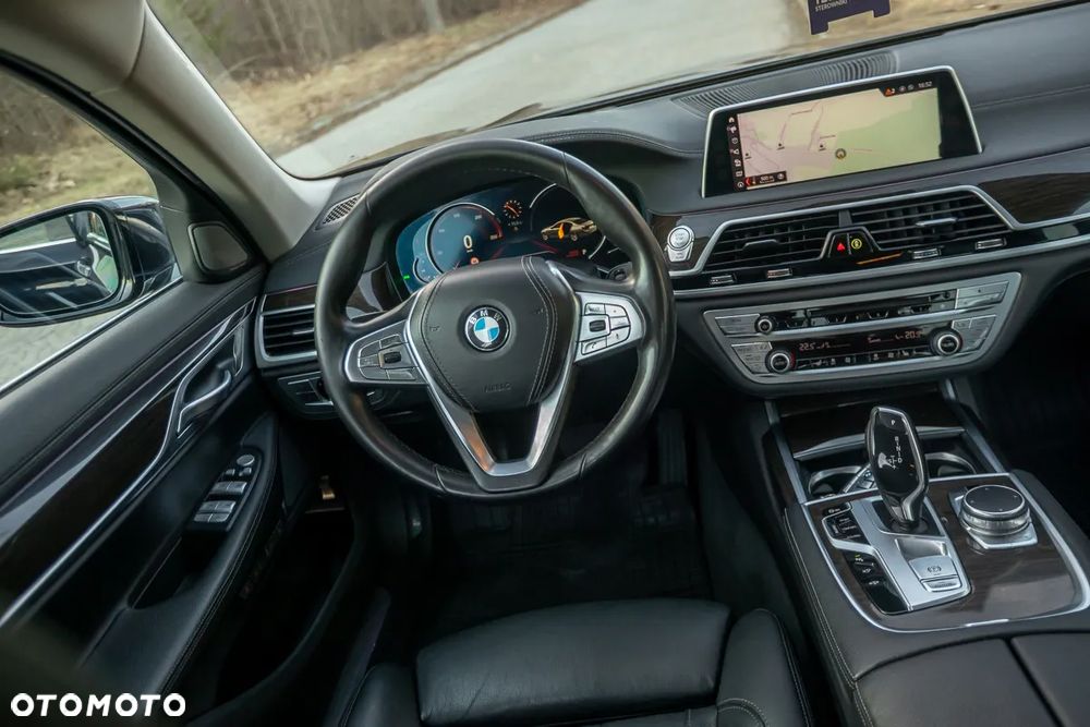 BMW Seria 7 730d - 37