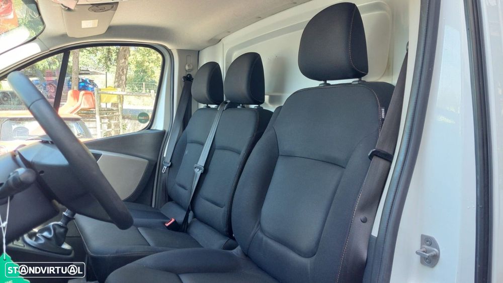 Renault Trafic 1.6 dCi L2H1 1.2T - 11
