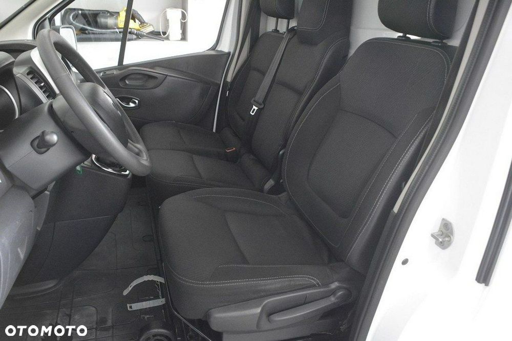 Renault Trafic - 15