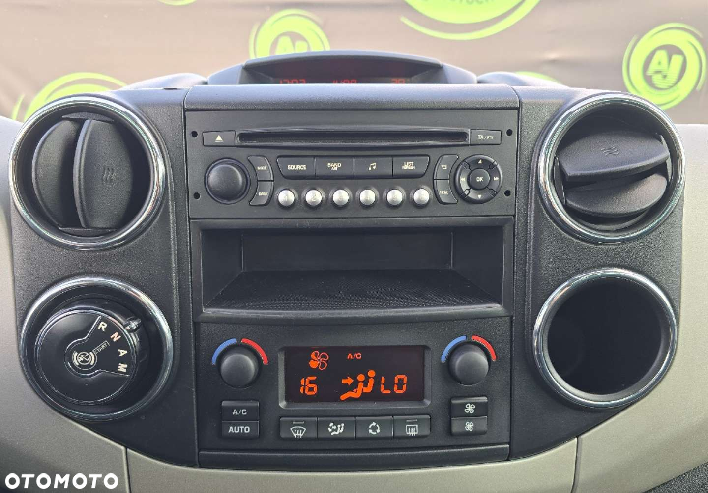 Citroën Berlingo e-HDi 90 FAP EGS6 Multispace - 27