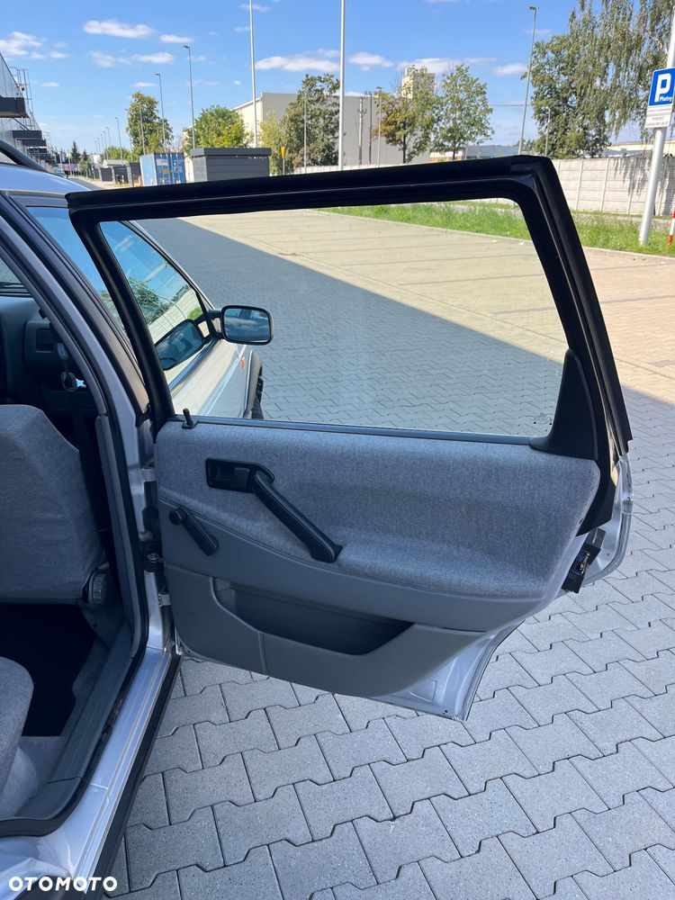 Volkswagen Passat 2.0 GT - 24