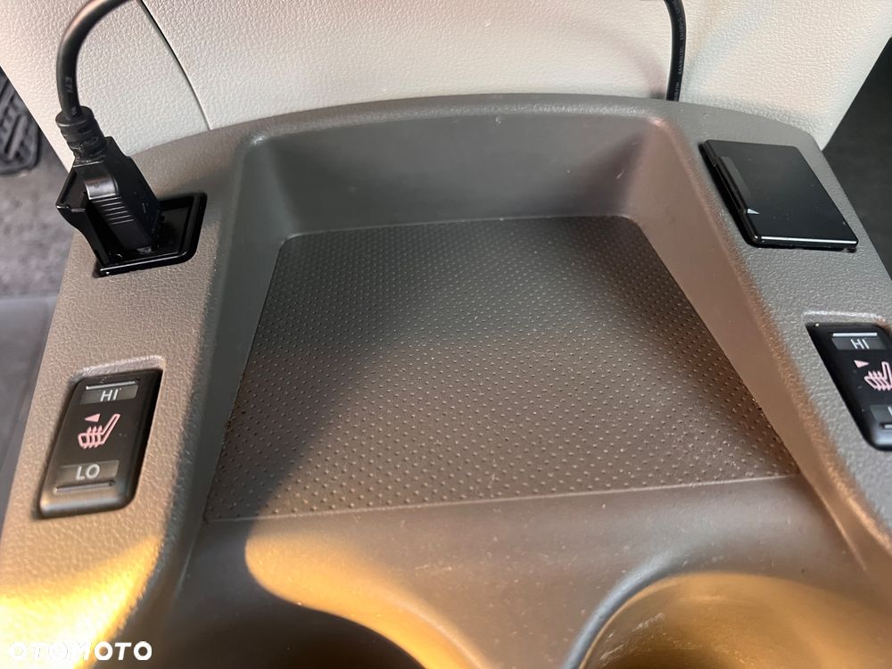 Nissan Leaf 24kWh Acenta - 16