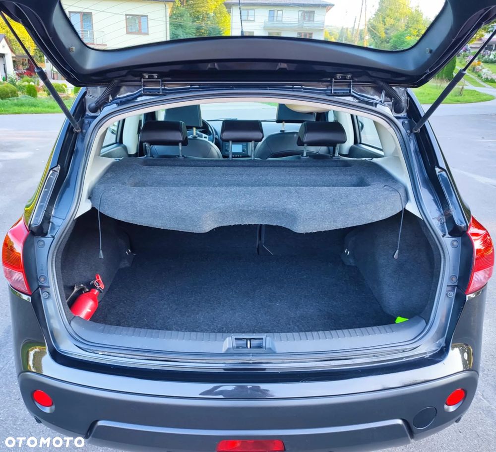 Nissan Qashqai 2.0 4x4 Tekna - 28