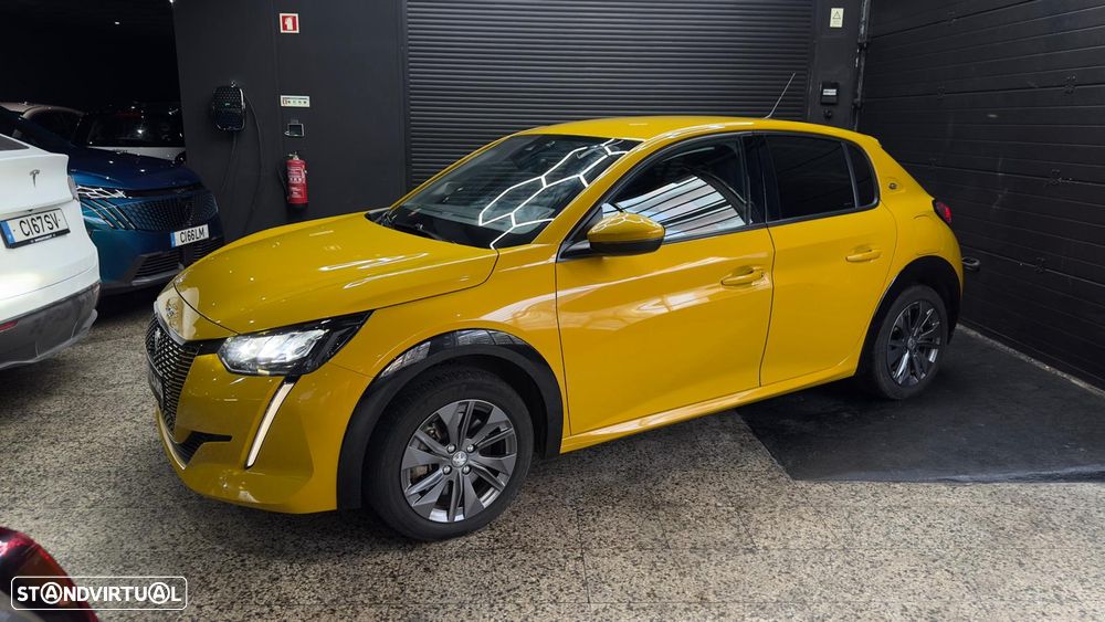 Peugeot e-208 Allure Pack - 10