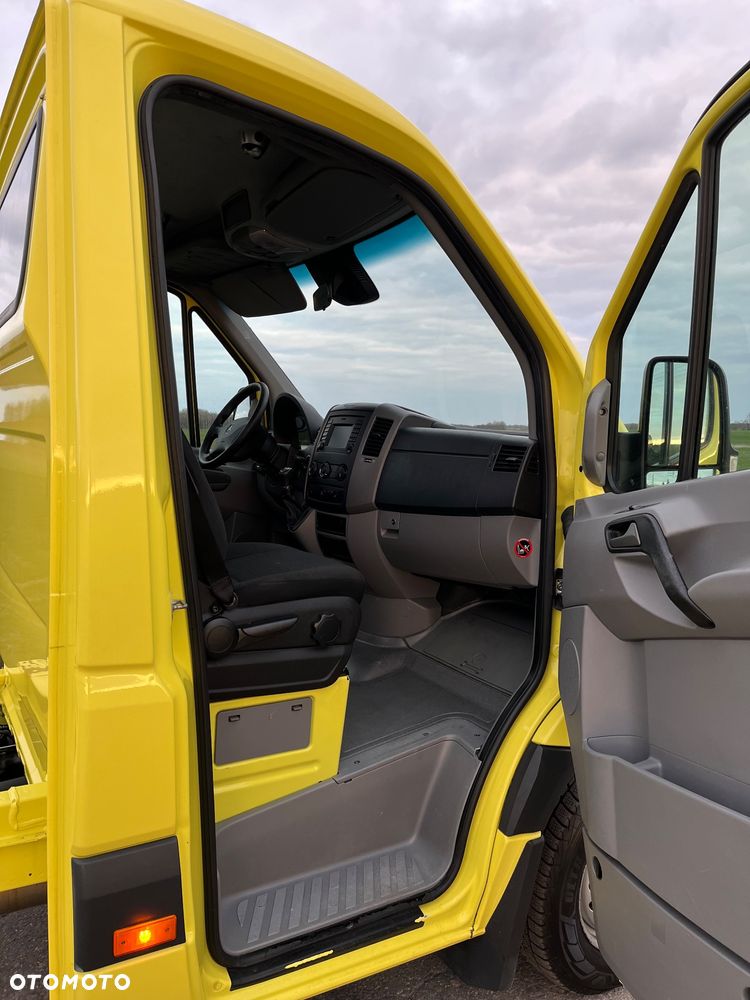 Mercedes-Benz Sprinter - 16