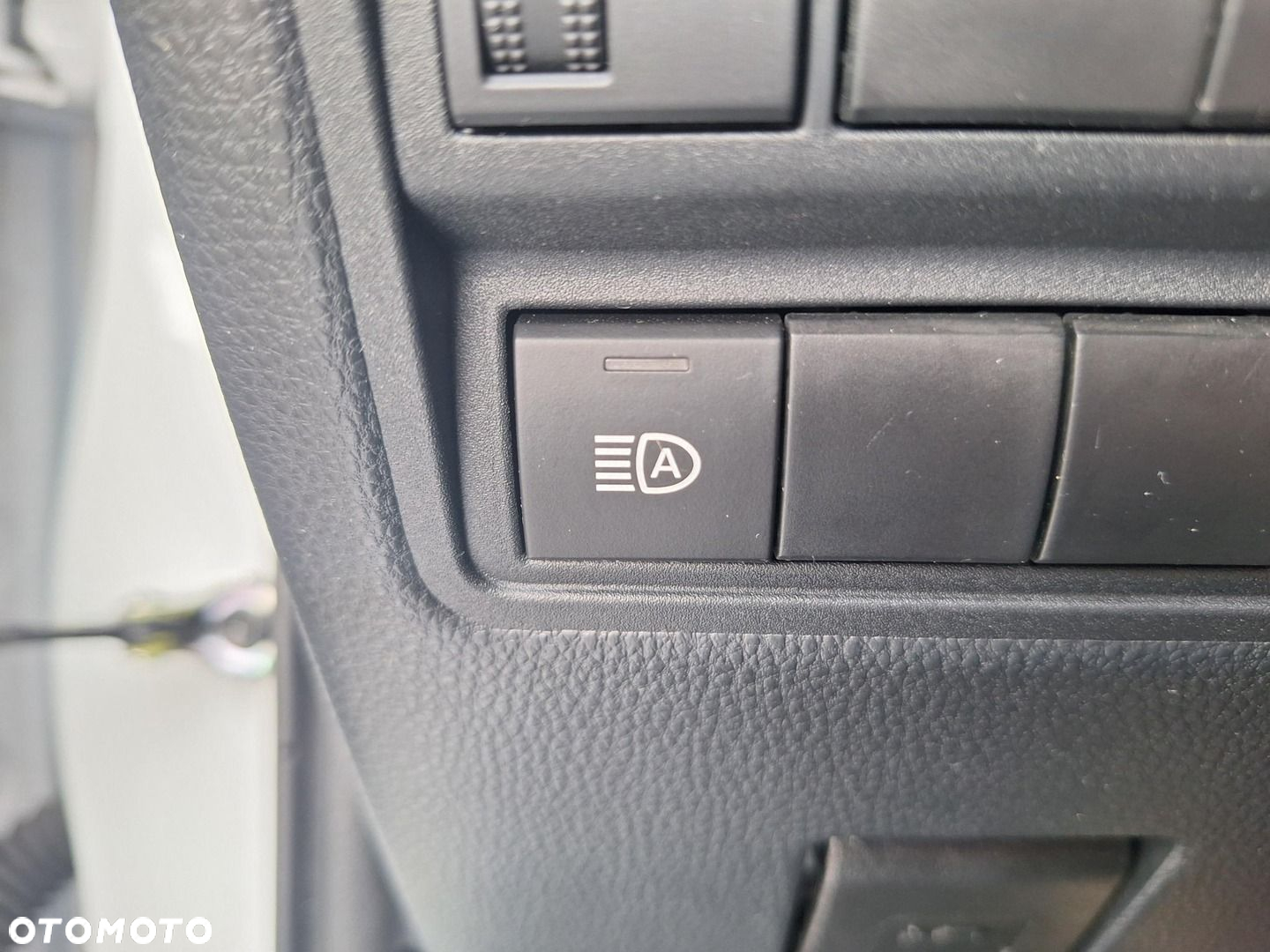 Toyota Yaris Hybrid 1.5 Comfort - 13