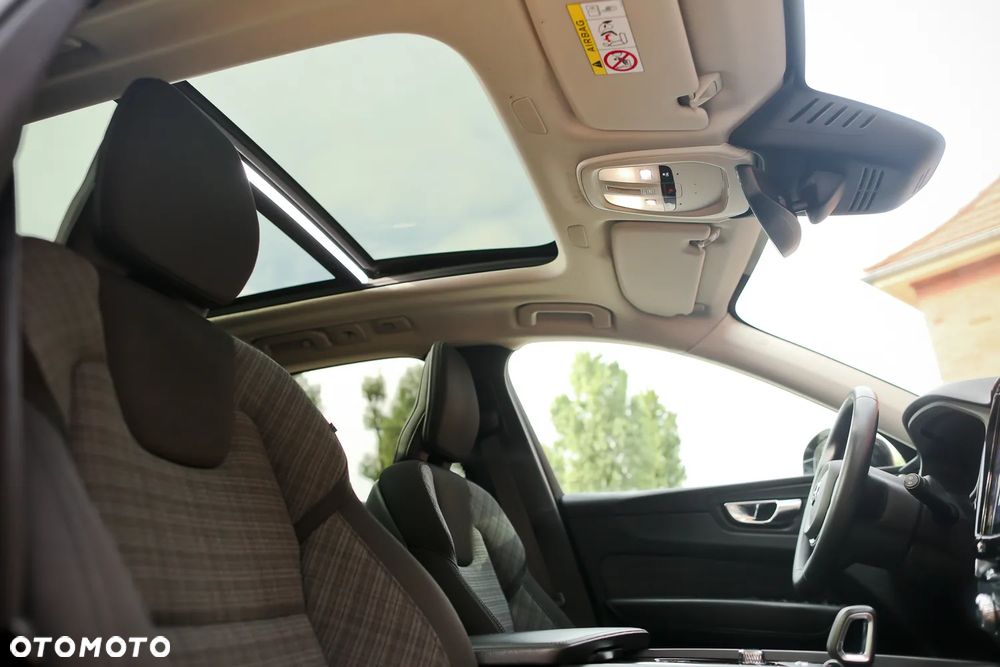 Volvo XC 60 B4 D AWD Geartronic Inscription - 24
