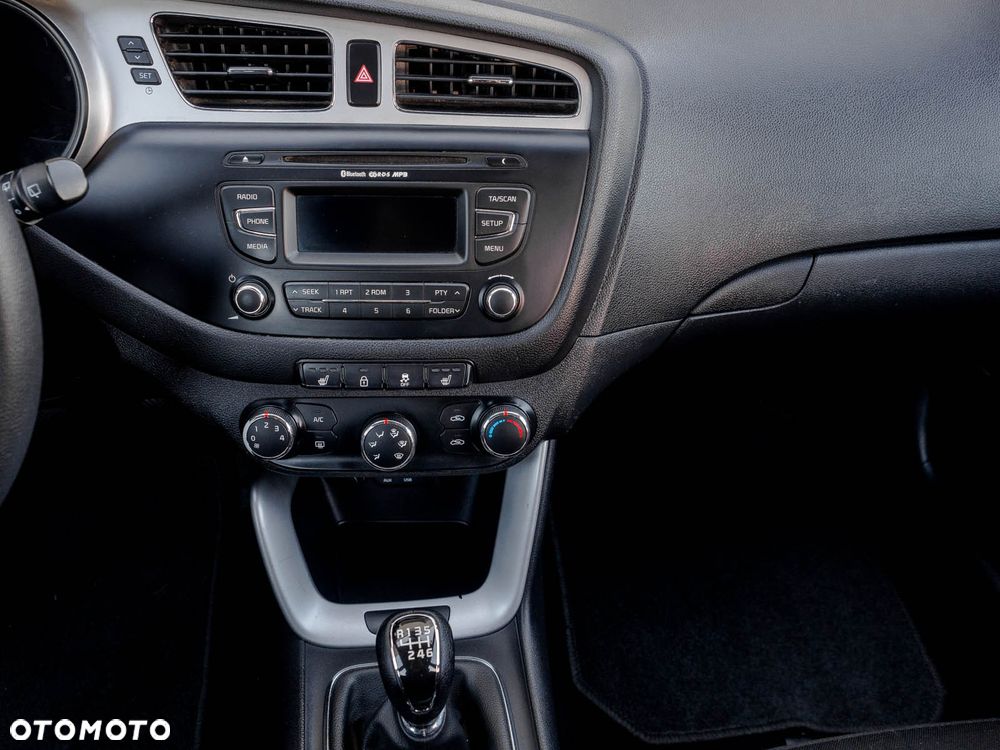 Kia Ceed 1.4 CVVT - 17