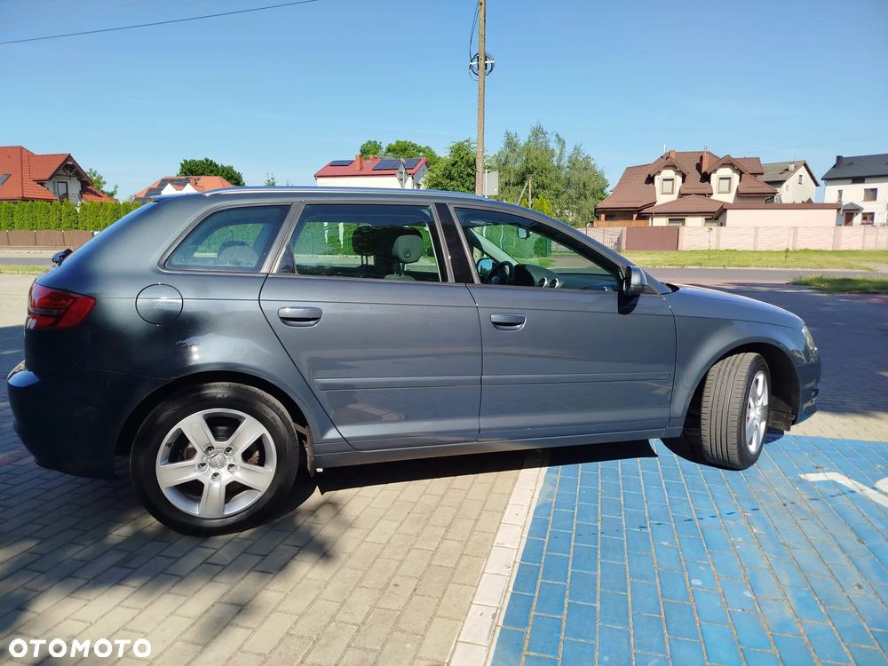Audi A3 Sportback 1.6 Ambition - 17